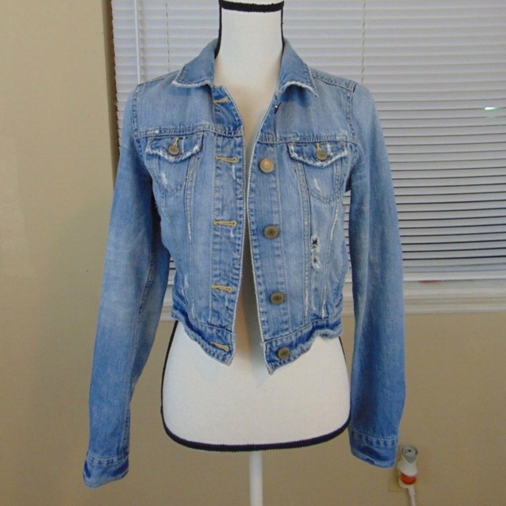 American Eagle Distressed Jean Jacket Small